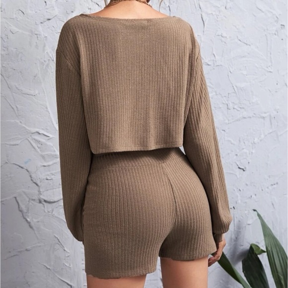 Comfy Rib knit Asymmetrical Neck Crop Top Wide Waist Short Set Green - Picture 12 of 15